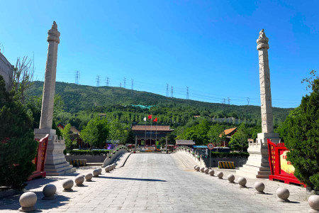 北京市门头沟区万佛华侨陵园园区环境图