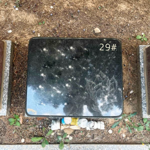 北京丰台区太子峪陵园传统卧碑墓型1号