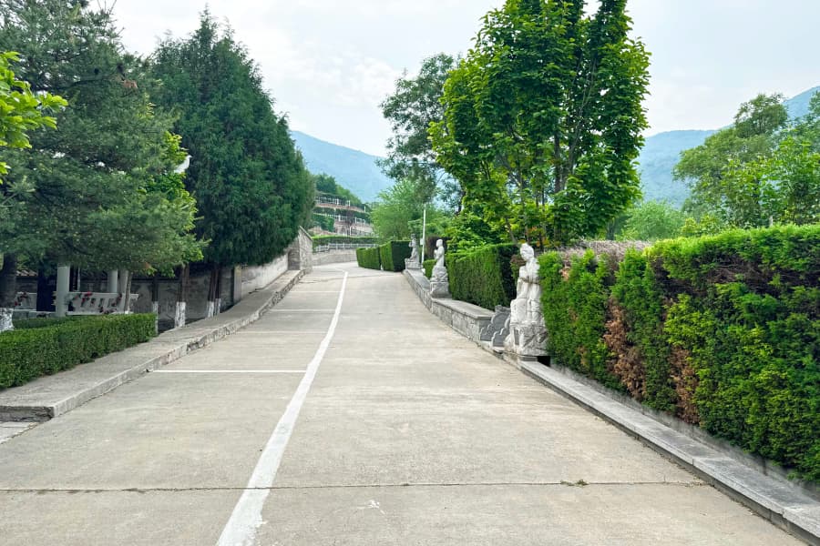 北京市门头沟区天山陵园园区环境图