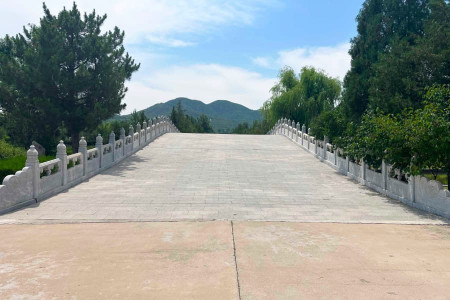 中华永久陵园景观图