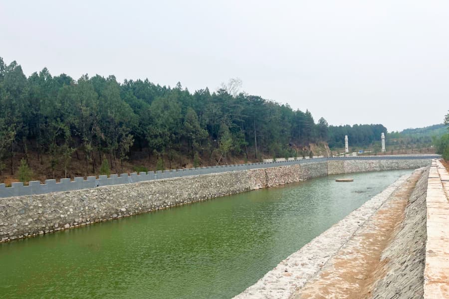 万福陵园景观图