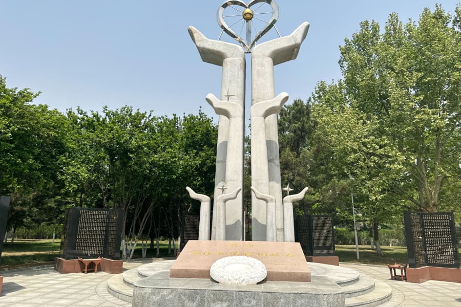 北京市朝阳区长青园骨灰林园区景观图