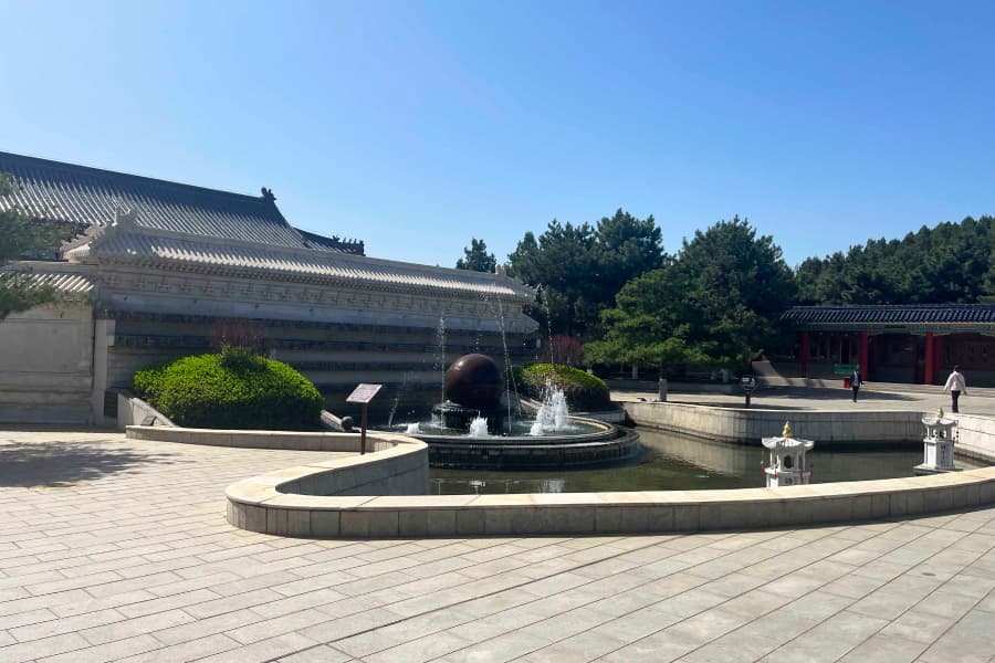 清东陵万佛园景观图