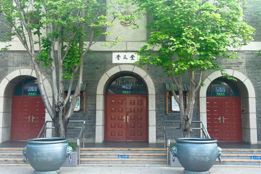 北京市海淀区万安公墓骨灰堂环境图