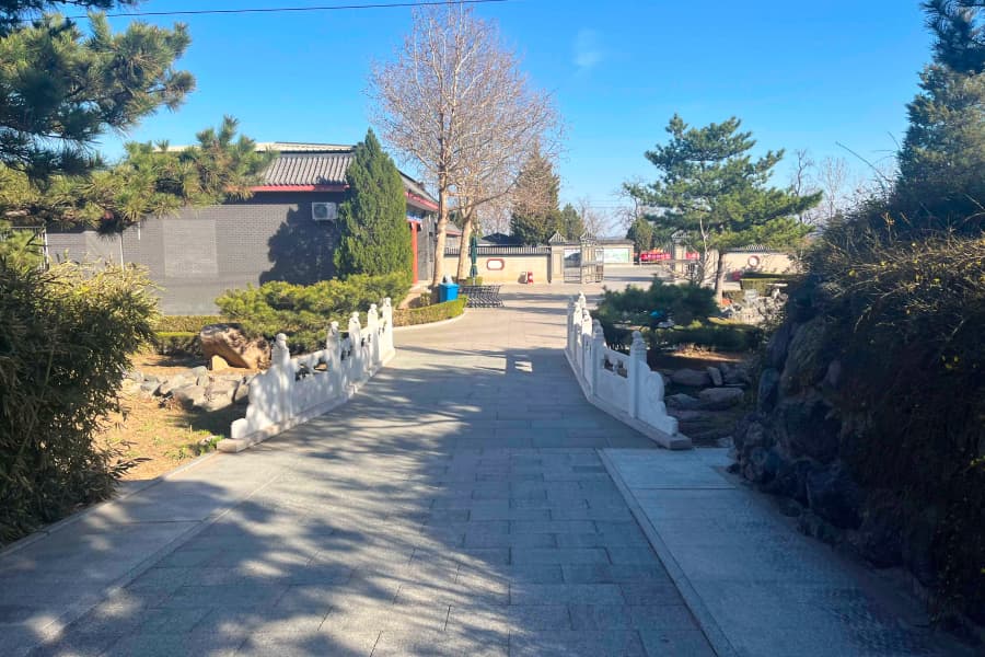 北京市海淀区长安园公墓园区环境图