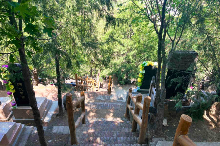 北京市海淀区金山陵园墓区环境图