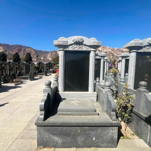 北京市昌平区佛山陵园传统立碑墓型2号