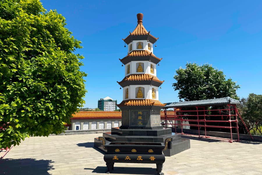 北京市房山区静安墓园中式塔图