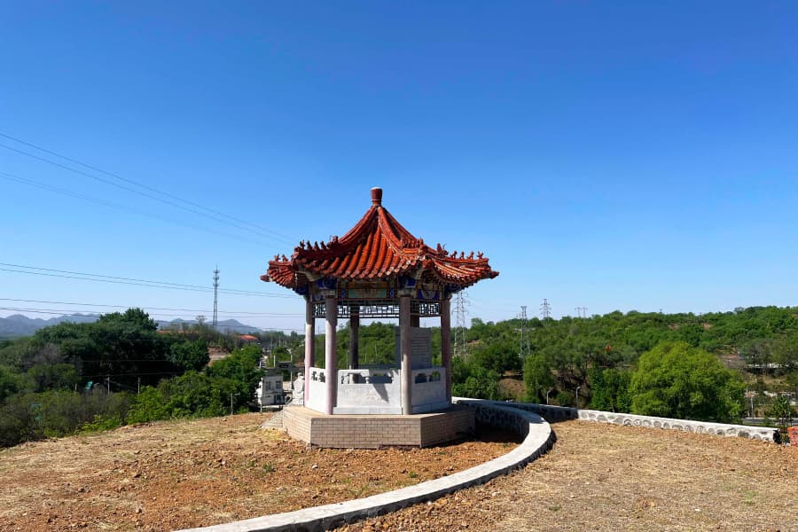 北京市密云区宝云岭墓园园区休息亭